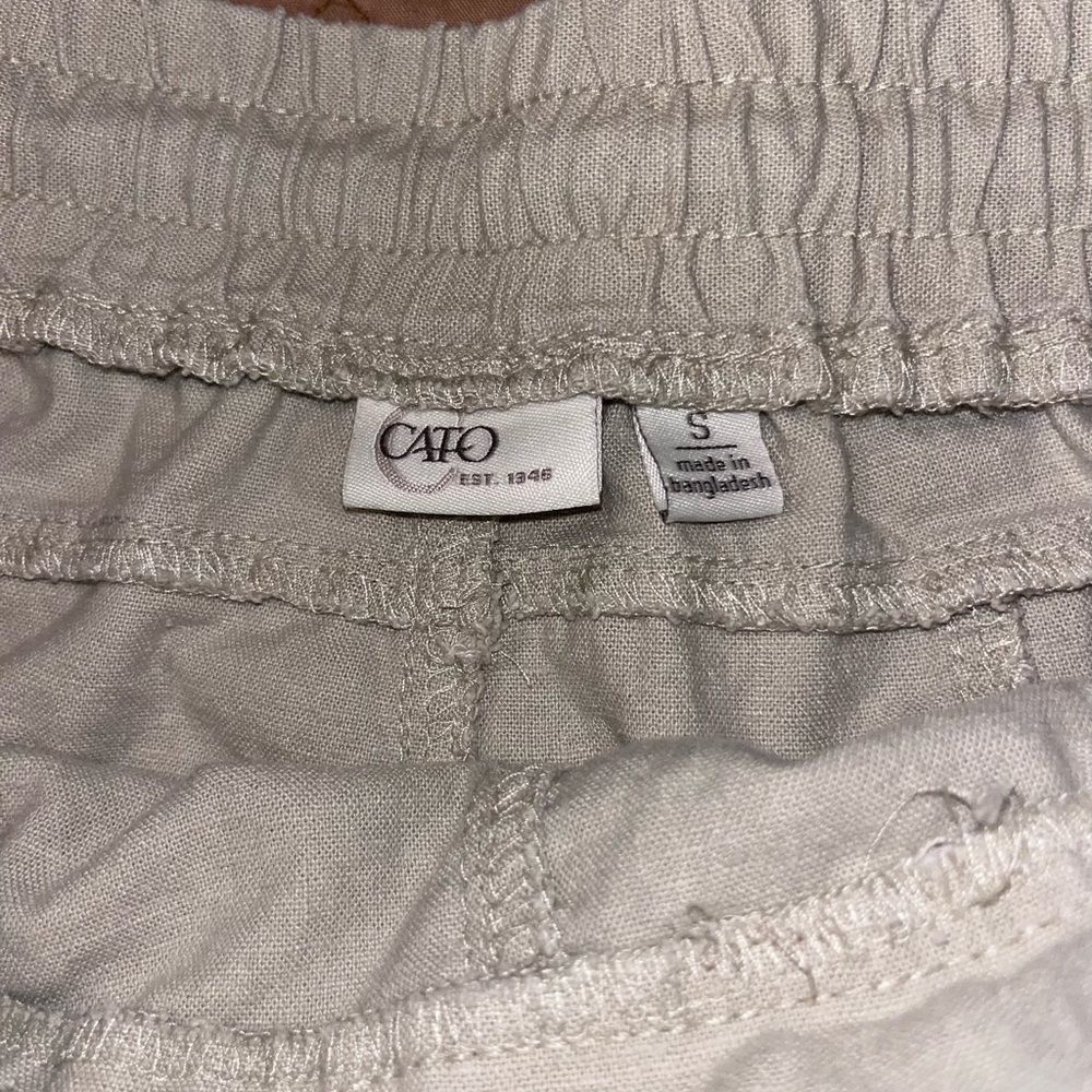Cato Women's Light Gray Cargo Shorts - Picture 3 of 5